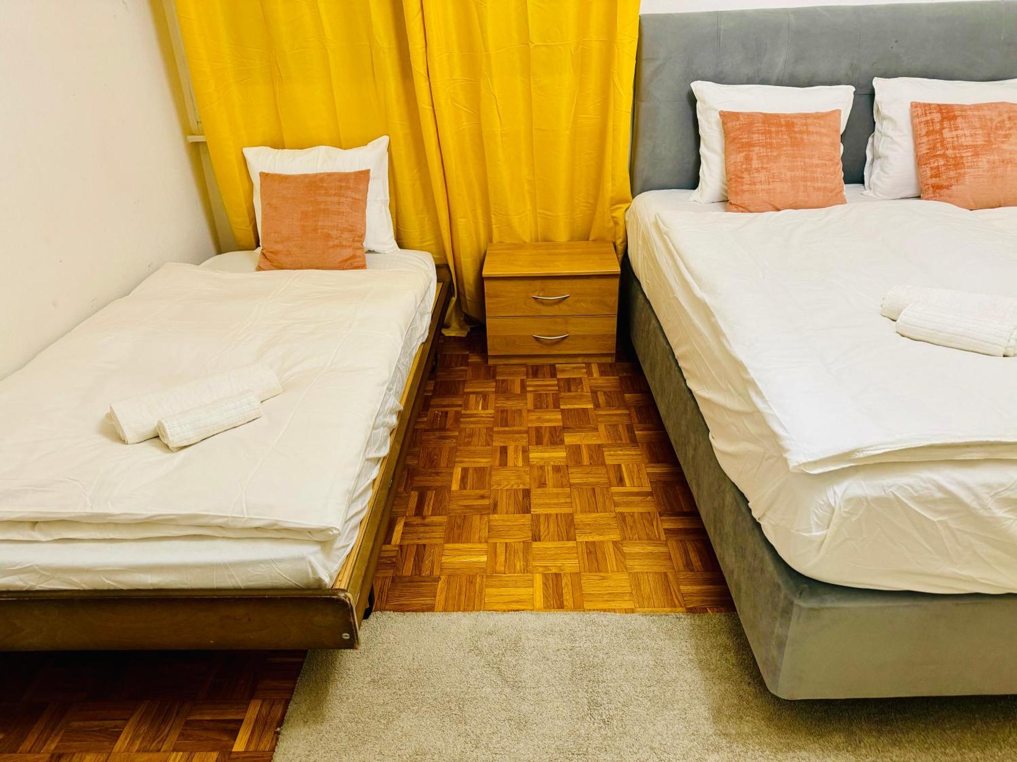 Apartahotel Confort 로잔 외부 사진