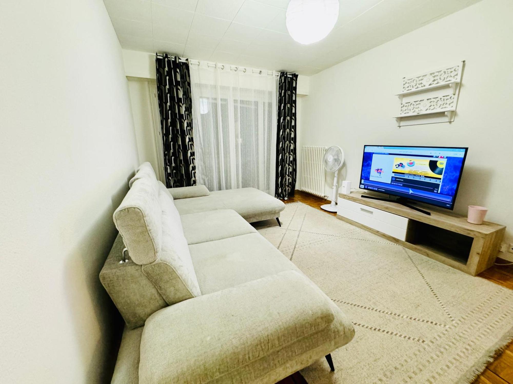Apartahotel Confort 로잔 외부 사진