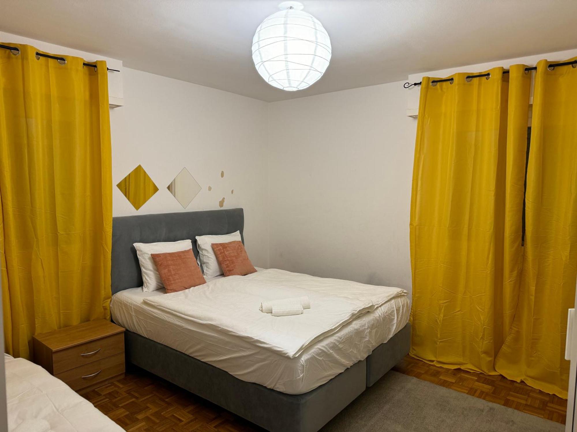 Apartahotel Confort 로잔 외부 사진